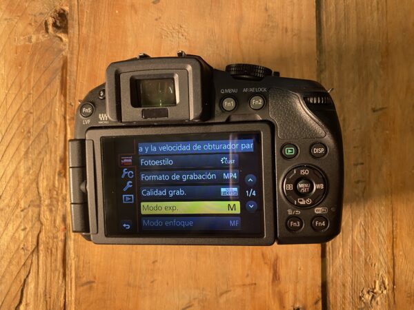 Panasonic Lumix G6 + cargador + batería (Usado) - Imagen 3