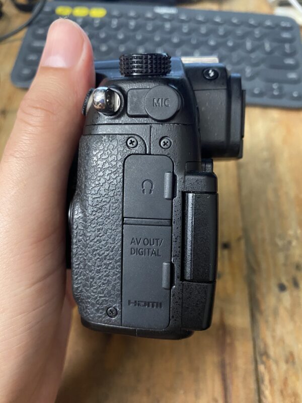 Panasonic Lumix GH4 + cargador + batería (Usado) - Imagen 3