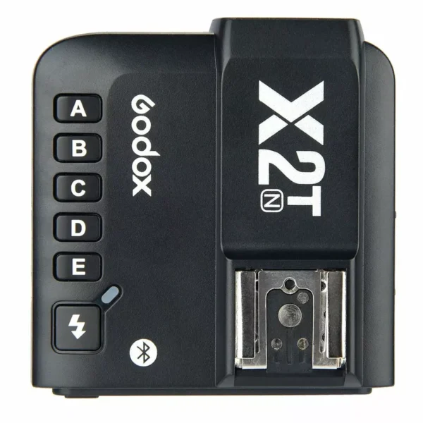 El Godox X2T-N es un transmisor avanzado para cámaras Nikon, que ofrece compatibilidad con TTL y HSS para un control de exposición preciso y sincronización de alta velocidad. Con conectividad Bluetooth, permite ajustar los parámetros del flash desde tu teléfono mediante la app de Godox, brindando mayor flexibilidad y comodidad en tus sesiones fotográficas.